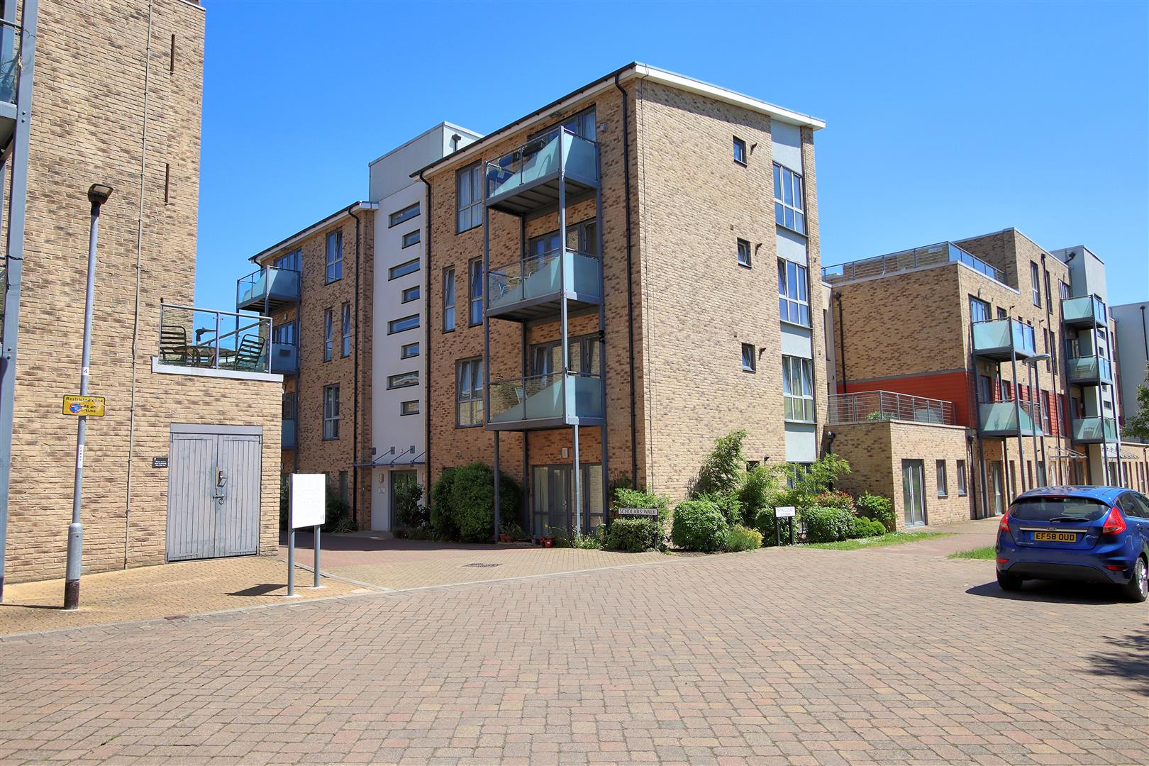 Flat Purpose Built 48 Scholars Walk, Cambridge Radcliffe & Rust